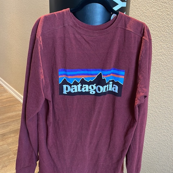 Large Patagonia Long Sleeve T-Shirt - Picture 4 of 5